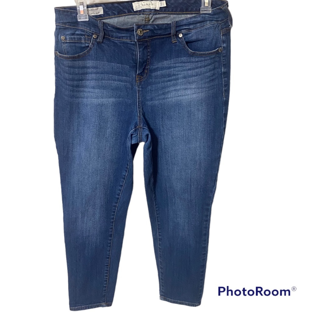 Torrid girlfriend high rise ankle jeans